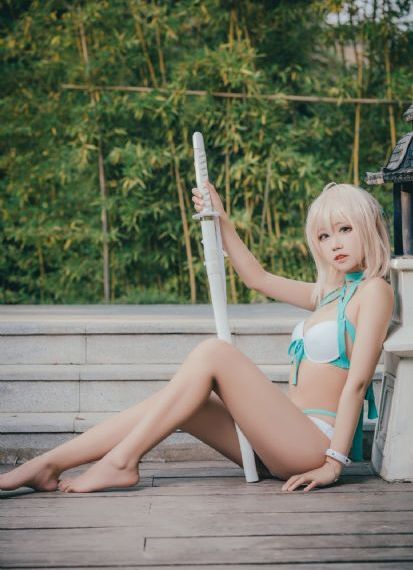 qq头像欧美女生阳光_高清电影观看